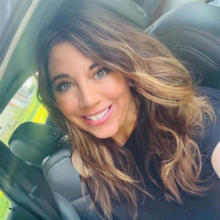 
Alex Paige Moore Height, Weight, Net Worth, Age, Birthday, Wikipedia, Who, Nationality, Biography 