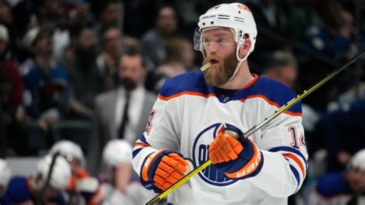 Mattias Ekholm Height, Weight, Net Worth, Age, Birthday, Wikipedia, Who, Instagram, Biography