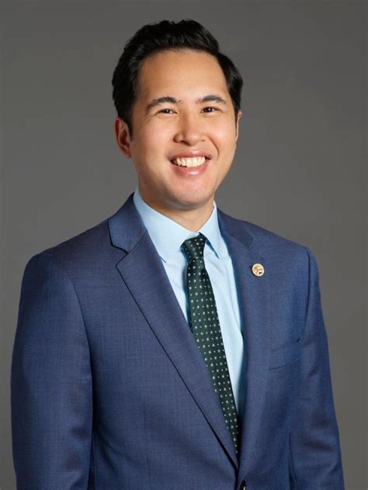 Mike Cabellon Height, Weight, Net Worth, Age, Birthday, Wikipedia, Who, Instagram, Biography