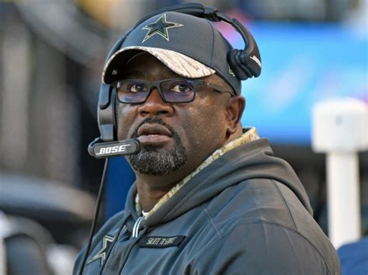 
Who Is Gary Brown’s Wife, Kim Brown? Dallas Cowboys Coach Dies At Age 52 