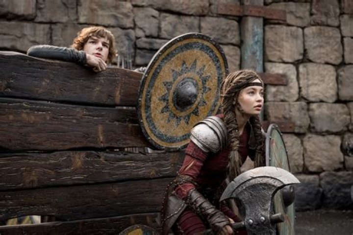 
Who Is Julia Doyle? Details About The Cast Of Astrid and Lilly Save The World 